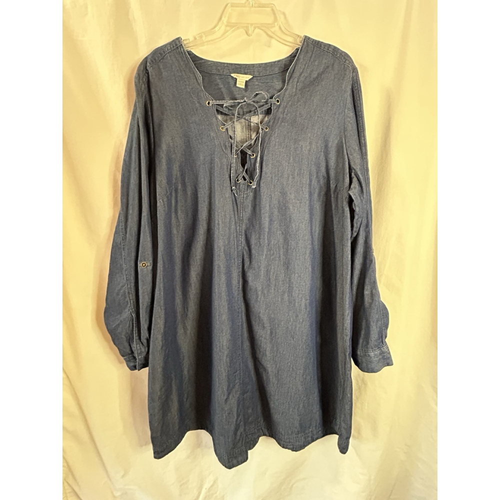 Cato’s Plus 22/24W Knee Length Denim Dress, Lace Front, Roll Tab Sleeves EUC